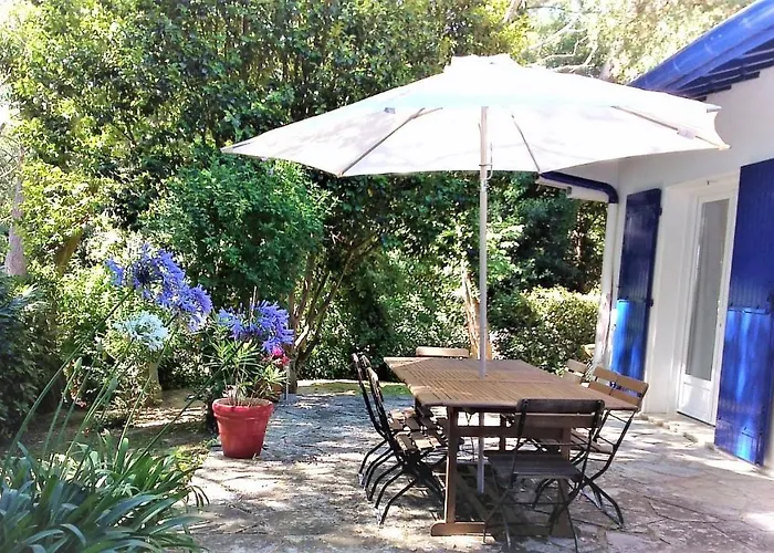 Privee A Bed & Breakfast